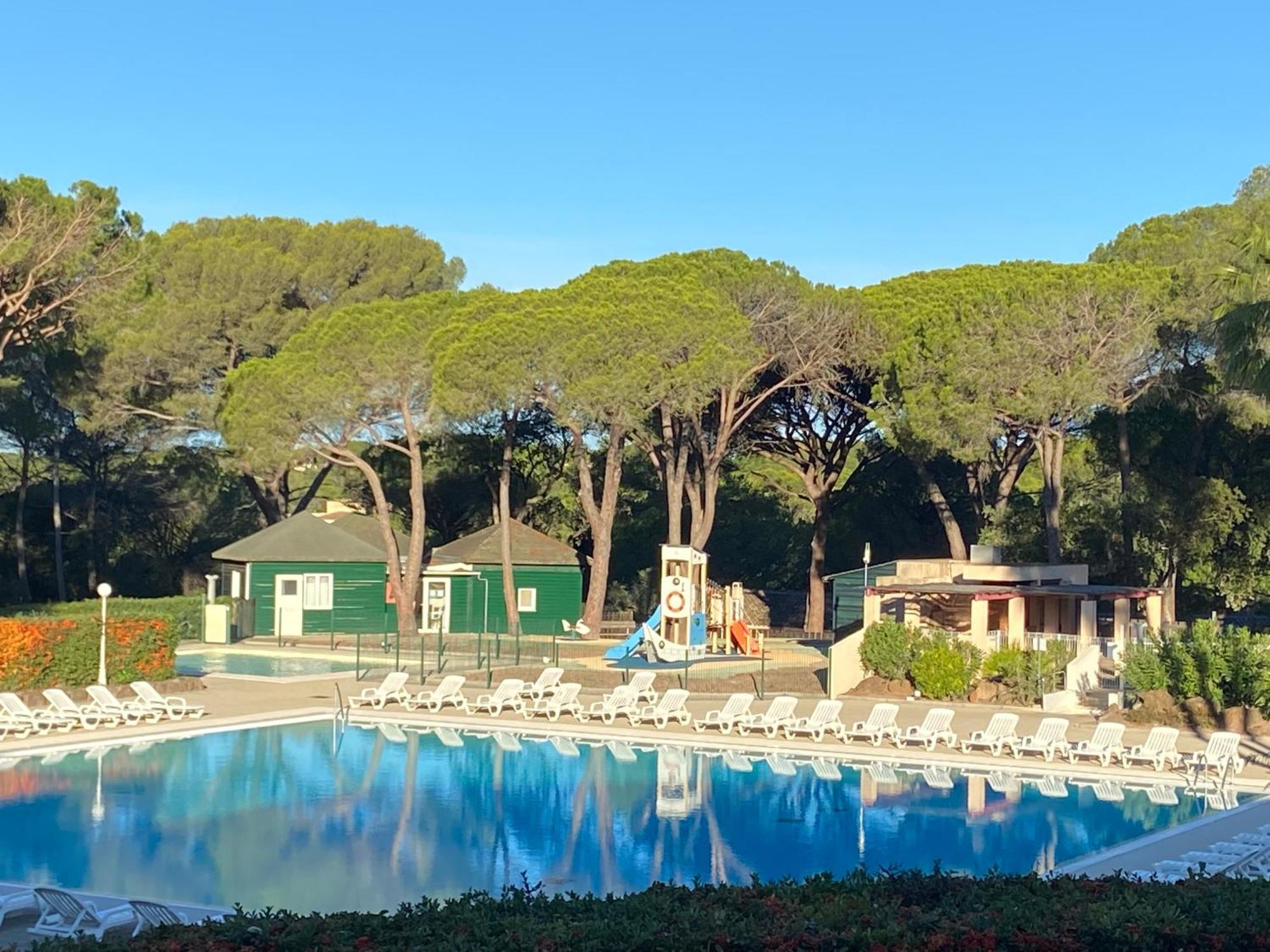 Domaine Valescure Appartement 1 Ou 2 Pieces Vue Jardin Ou Piscine Saint-Raphaël Exterior foto