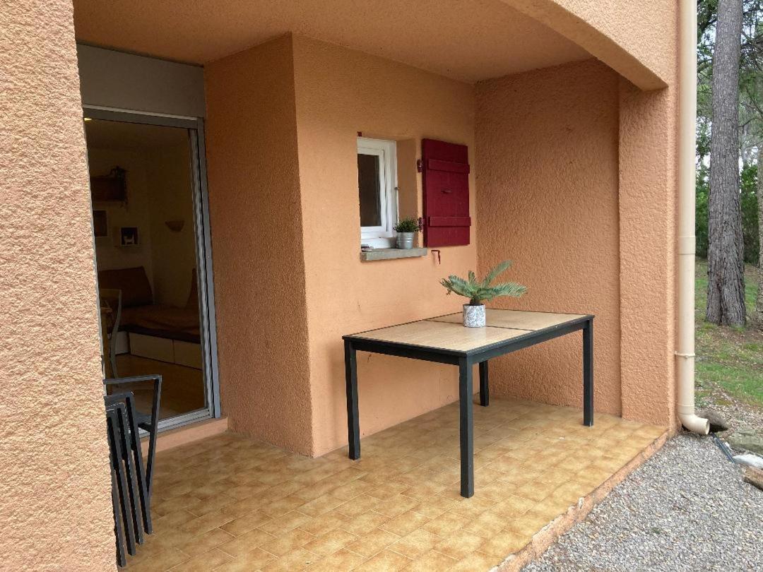Domaine Valescure Appartement 1 Ou 2 Pieces Vue Jardin Ou Piscine Saint-Raphaël Exterior foto